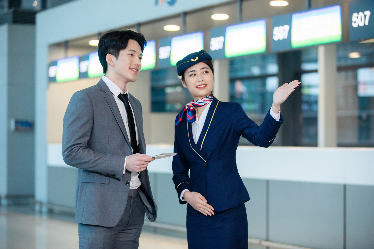 摄图网_501225573_banner_空姐和乘客（非企业商用）.jpg
